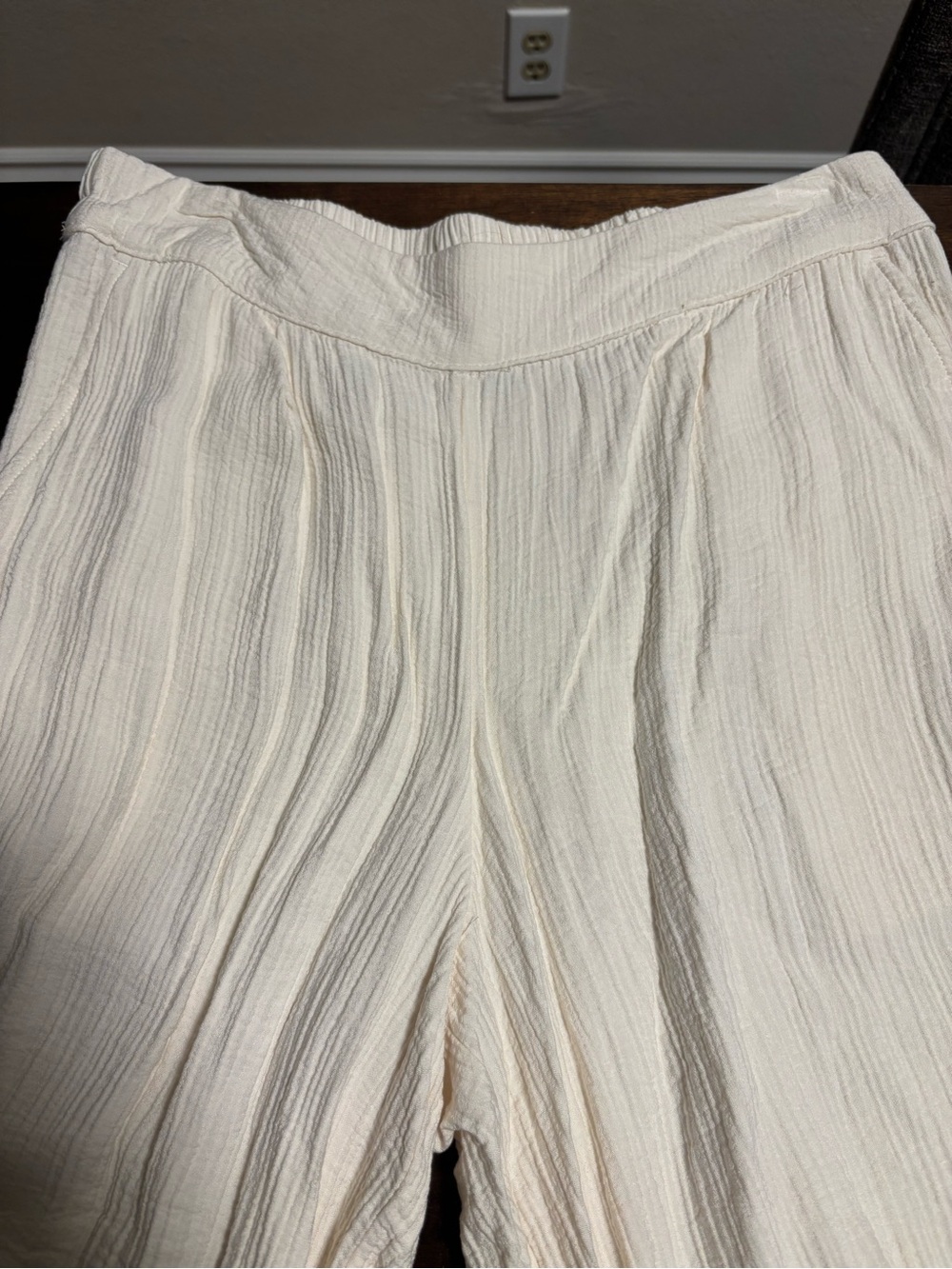 Women's High-Rise Modern
Gauze Pull-On Pants - A
New Day™ ivory S